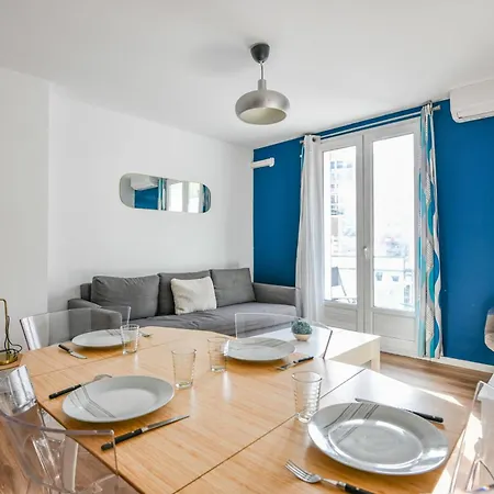 3 Ch Avec Balcon A La Joliette Marseilles