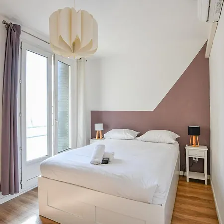 3 Ch Avec Balcon A La Joliette * Marseilles